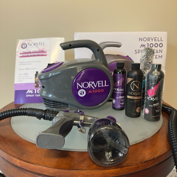 Norvell m1000 Spray Tan System - Purple and Black